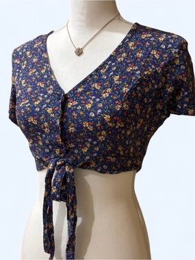 Floral Tie-Front Crop Top - Navy